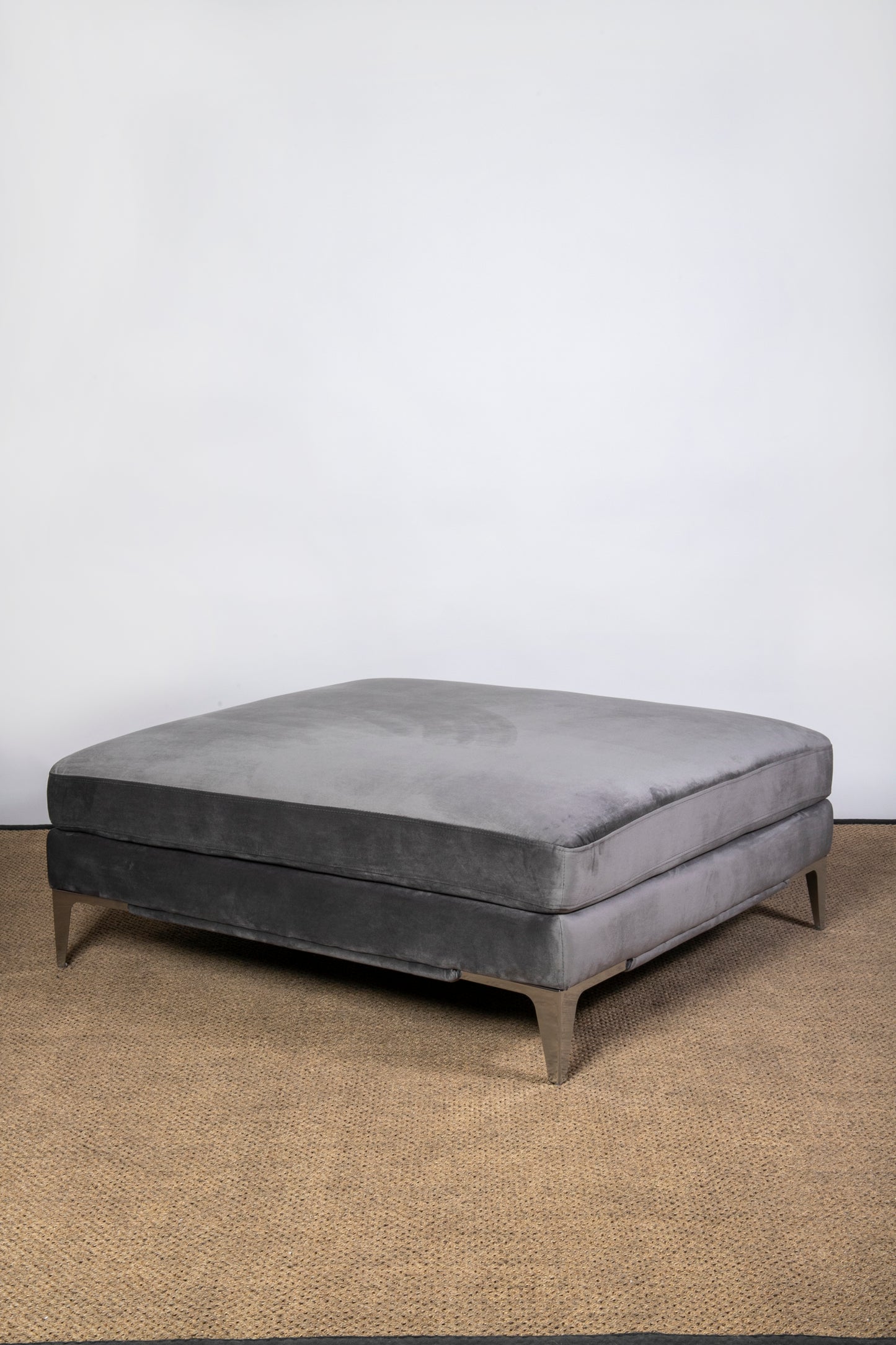 Banqueta Lucia Gris - Time of Interiors