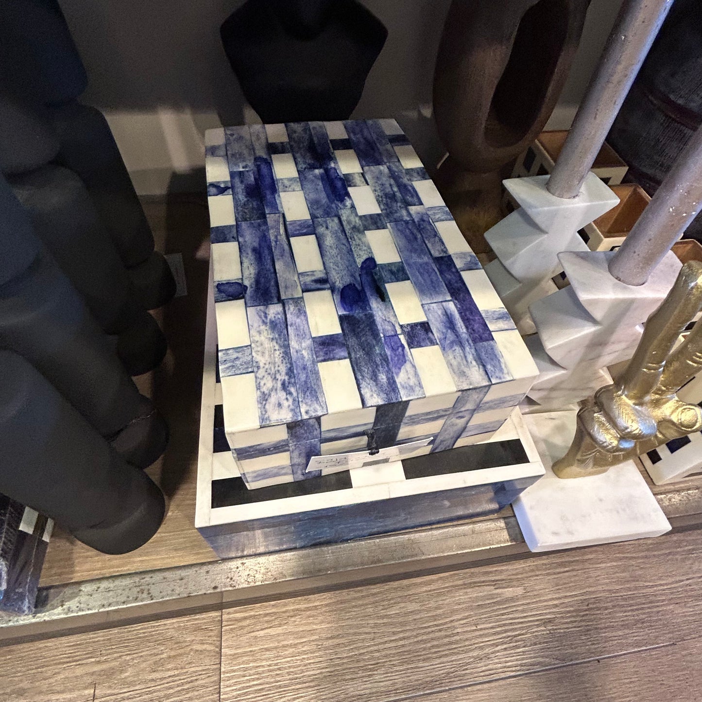 CAJAS BLUE I - Time of Interiors