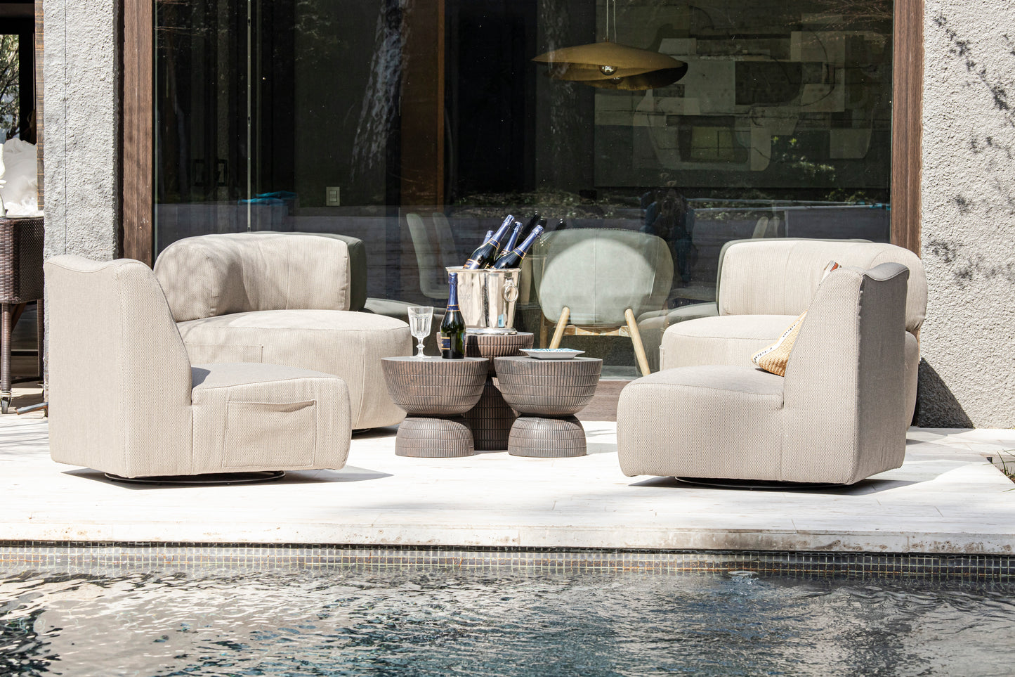 25% OFF LOUNGECHAIR CAVANI TAUPE - Time of Interiors
