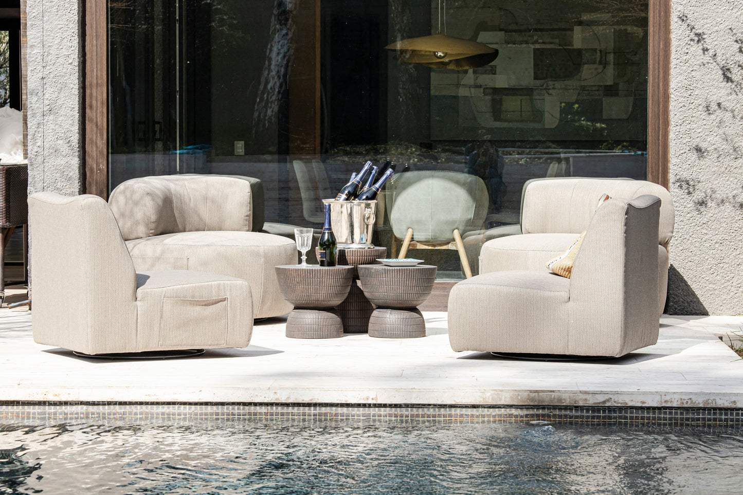 25% OFF LOUNGECHAIR CAVANI TAUPE - Time of Interiors