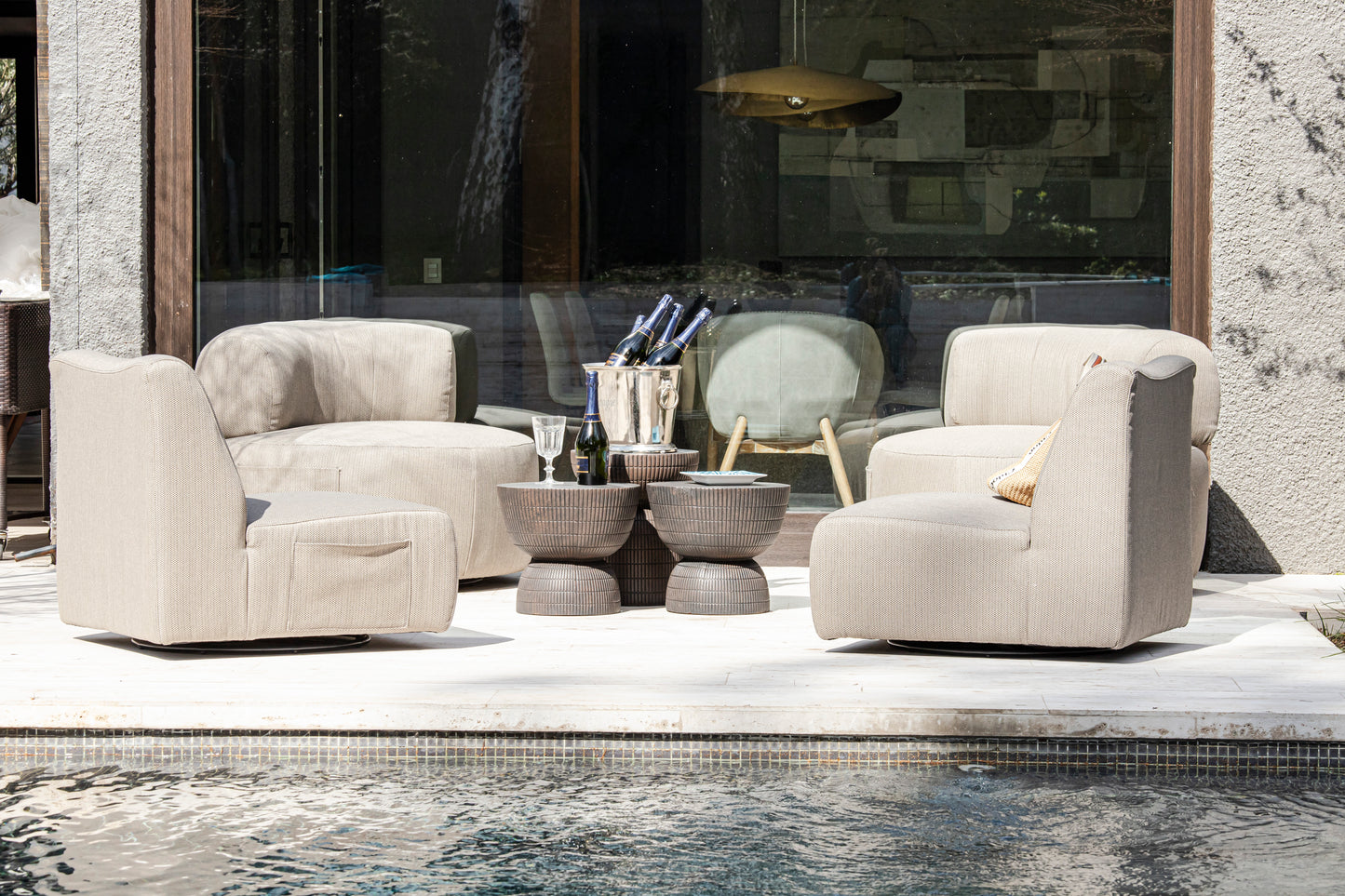 25% OFF LOUNGECHAIR CAVANI TAUPE - Time of Interiors