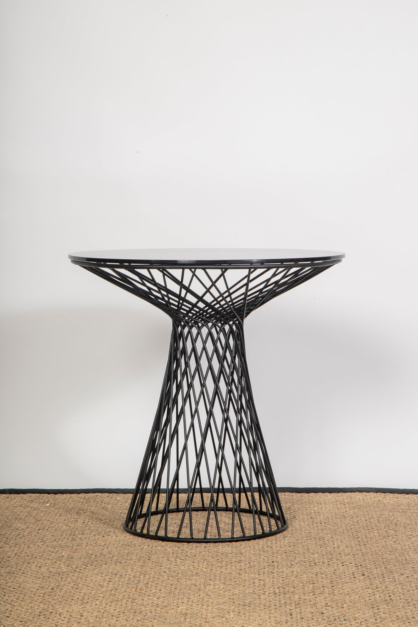 MESA LATERAL DIMAGGIO - Time of Interiors