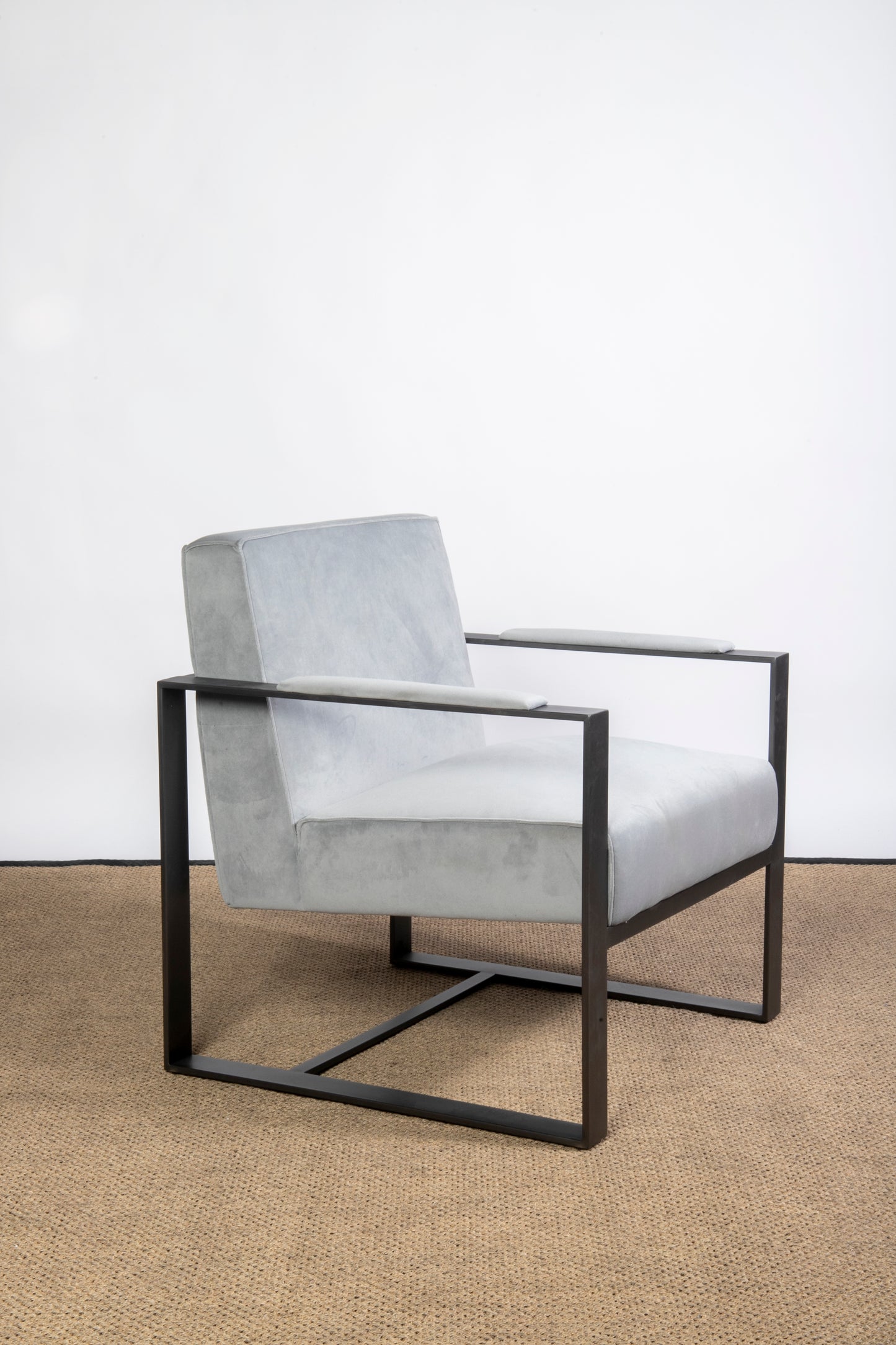 Sitial Paula Terciopelo Gris Claro - Time of Interiors