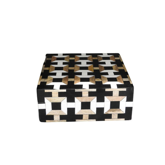 Caja James