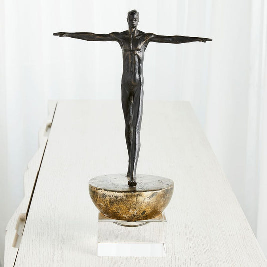 Escultura Hombre en Balance
