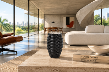 Jarrón Prune en estilo arquitectónico São Paulo